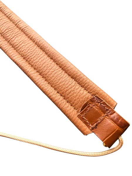 D.Guardala Deluxe Saxstrap Limited Elch Braun Goldkarabiner mit Spreizer